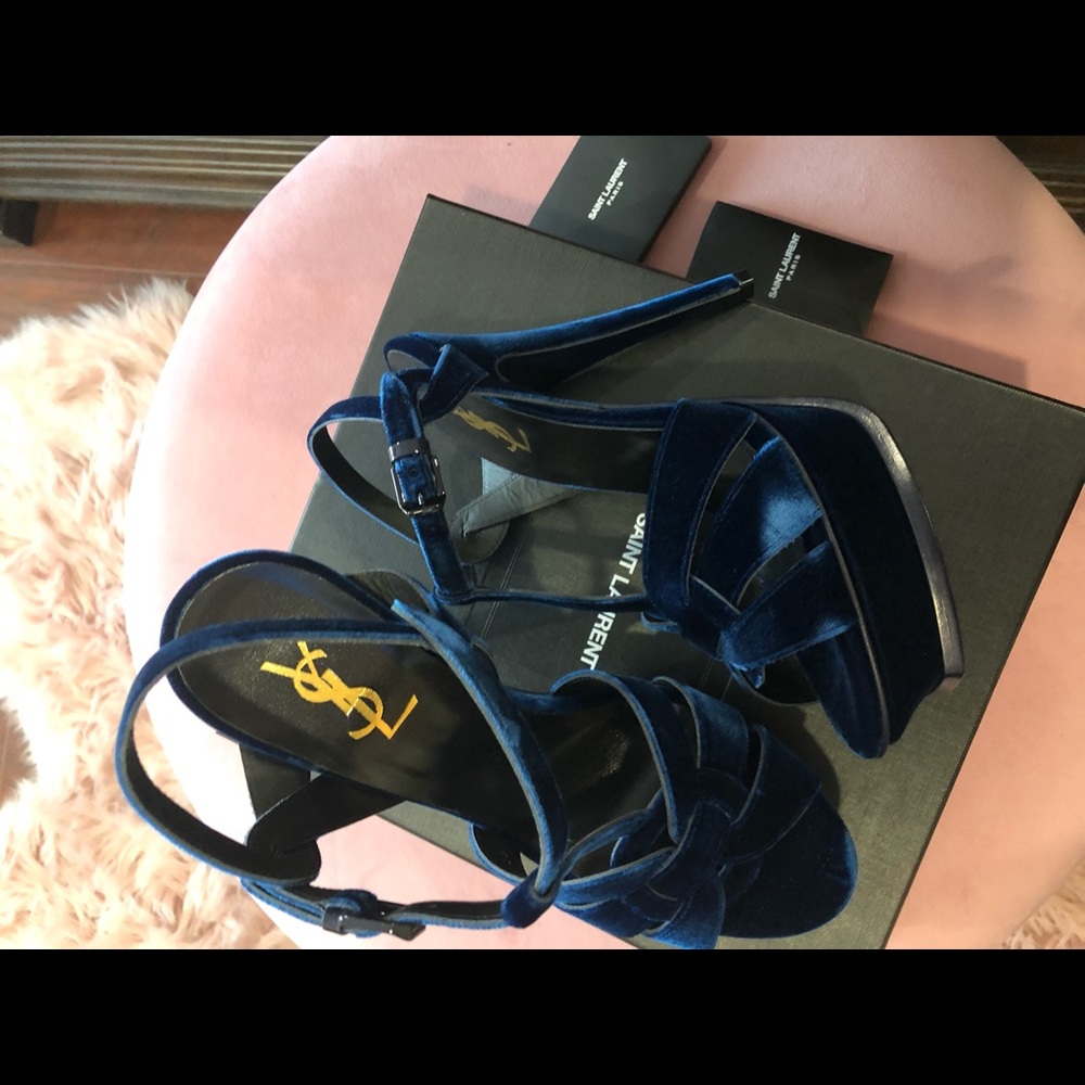 ❌ S O L D ❌Authentic YSL Tribute Sandals